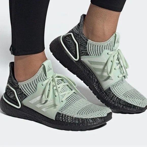 NWOB Adidas UltraBoost 19 'Linen Green' Mens 9.5/Women’s 10.5 F34075 - Picture 1 of 11